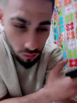 Cam4 Free Live Porn of Pollon2jjj52