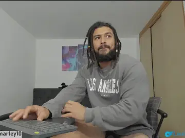 Cam4 Live Sex of Louis_marley