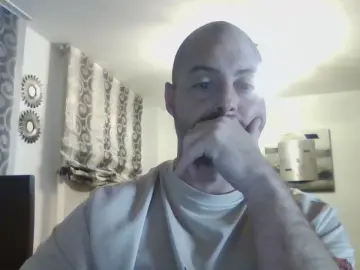 Cam4 Live Sex Cam of Madridhetero82