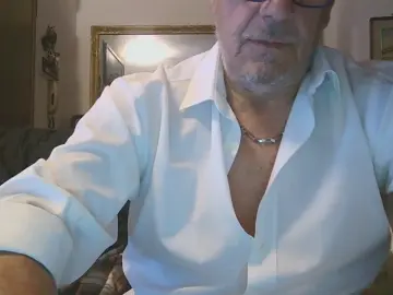 Cam4 Live Sex Cam of gyordy1