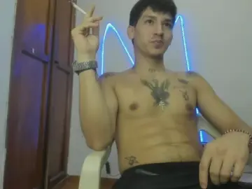 Cam4 Free Live Porn of Sirmaster420