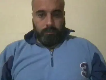 Cam4 Live Sex Cam of alfaromeopep