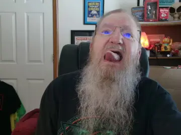 Cam4 Sex Chat of guyboobies