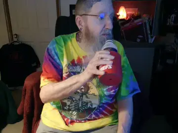 Cam4 Sex Chat of guyboobies