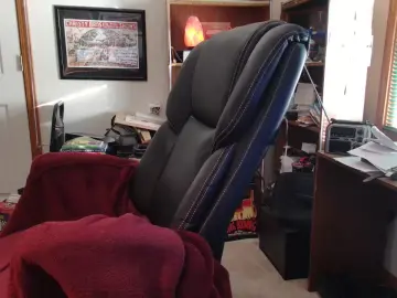 Cam4 Live Porn of guyboobies