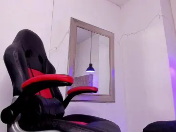 angel_hardy_dl from cam4