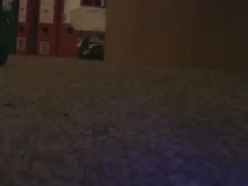 Cam4 Adult Video Chat of ShinyLarissa