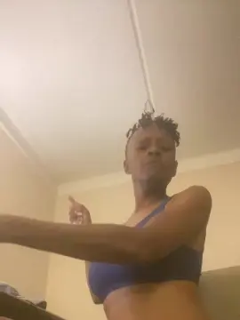 Cam4 Live Sex Cam of Thehousewifegod