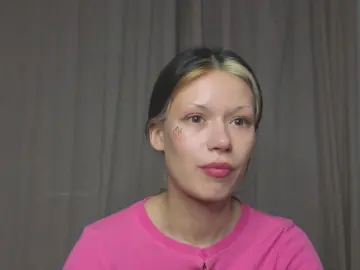 Cam4 Nude Webcam of RosiaCasares