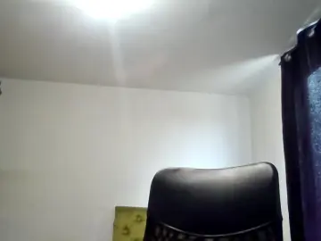 Cam4 Free Porn Cam of green_devin97