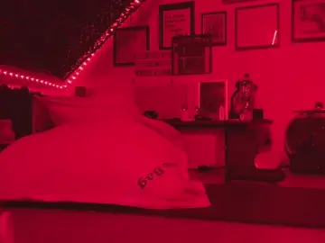 Cam4 Nude Webcam of domilope1