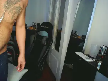 Cam4 Nude Webcam of miguel2563