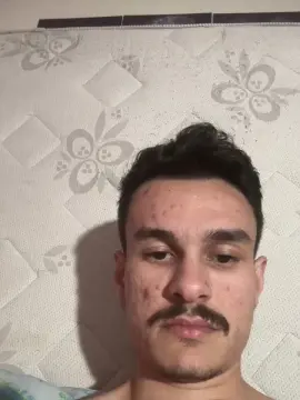 Cam4 Sex Chat of Henriquezaumm