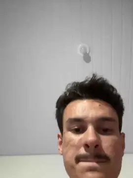 Cam4 Adult Video Chat of Henriquezaumm