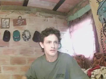 Cam4 Free Live Porn of carlos9180