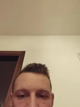 Cam4 Live Porn of 18bello