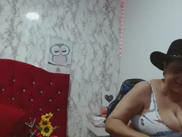 Cam4 Adult Video Chat of DannaLaNegra2