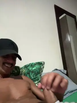 Cam4 Adult Video Chat of Pjjunior_