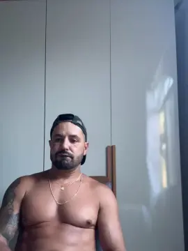 Cam4 Nude Webcam of LeoGomeess