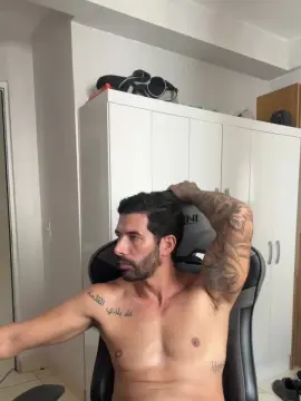 Cam4 Live Sex Cam of Saradoalto23