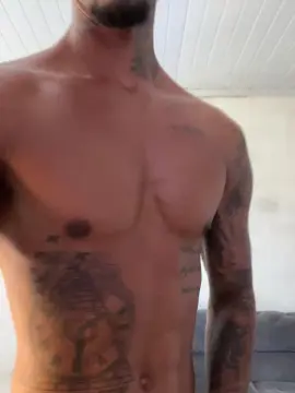 Cam4 Live Sex Cam of Soaresluucas29