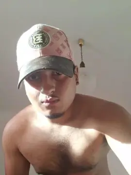 Cam4 Live Sex Cam of andrea9370