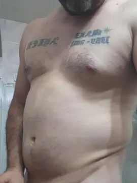 Cam4 Live Porn of ezehottt31