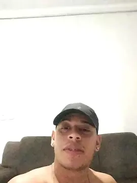 Cam4 Watch Live Sex Cams of tayllortroy