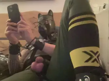 Cam4 Live Sex Cam of FrankGC2