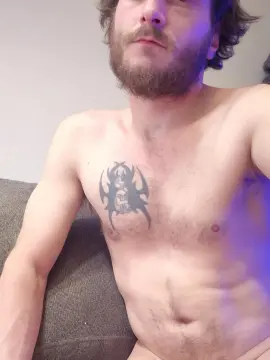 Cam4 Adult Video Chat of bigBUZZZZ69