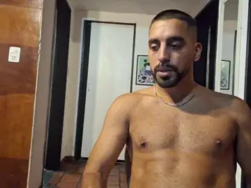 Cam4 Watch Live Sex Cams of Liyovassa22_