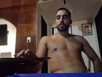 Cam4 Free Porn Cam of Liyovassa22_