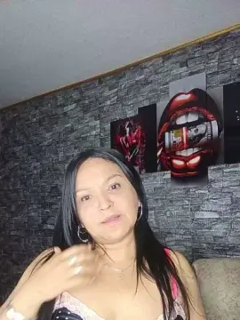 Cam4 Sex Cam of Danna_Paolaaa_