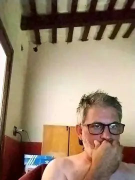 Cam4 Live Sex of caruchabech