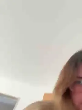 Cam4 Adult Webcam of Lauretta5702