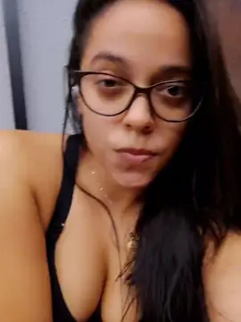 Cam4 Private Sex Chat of LollaBunny26