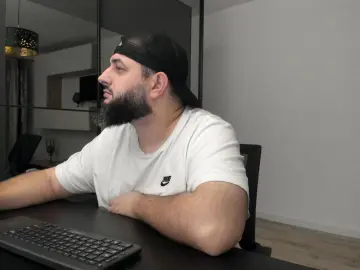 Cam4 Free Porn Cam of DravenPeak