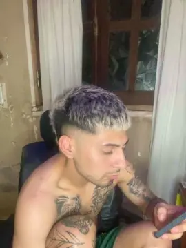 Cam4 Sex Cam of demoniiiooojoa2