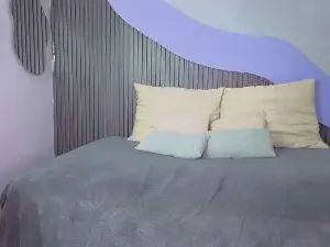 Cam4 Live Sex Cam of Nicolle_Mariee