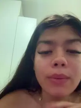 Cam4 Live Sex Cam of Abrilxxxx9