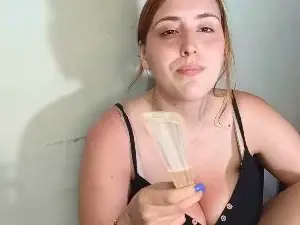 Cam4 Live Porn of BeluG24