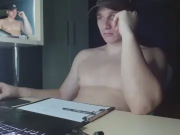 Cam4 Live Sex of PoliglotJoe