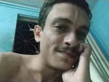 Cam4 Nude Webcam of RobertLuz