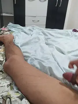 Cam4 Watch Live Sex Cams of RobertLuz