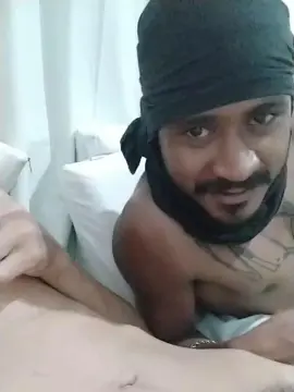 Cam4 Free Live Porn of RobertLuz