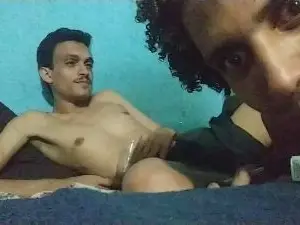 Cam4 Nude Webcam of RobertLuz