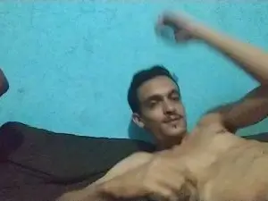 Cam4 Sex Cam of RobertLuz