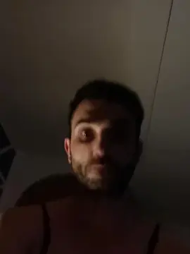 Cam4 Free Live Porn of johnlingeriehot