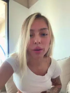 Cam4 Live Sex Cam of valencampx