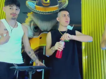 Cam4 Adult Webcam of Handsome_boys_